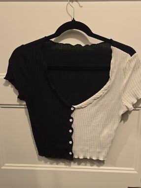 Ribbed Split Colour Crop Top